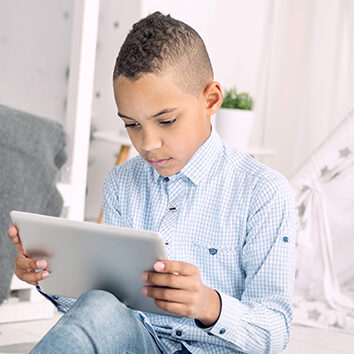 boy on ipad